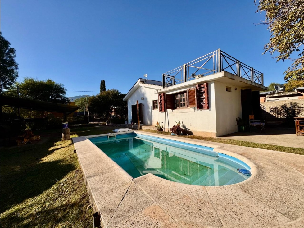 VENTA DE BELLA CASA Y DEPTO EN B° BALUMBA - CAPILLA DEL MONTE — foto 3