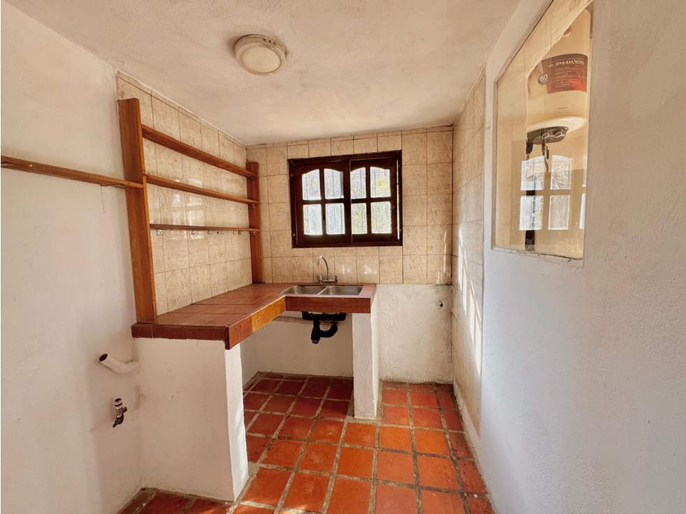 VENTA DE CASA Y MONOAMBIENTE EN B° AGUAS AZULES "A"- CAPILLA DEL MONTE — foto 5