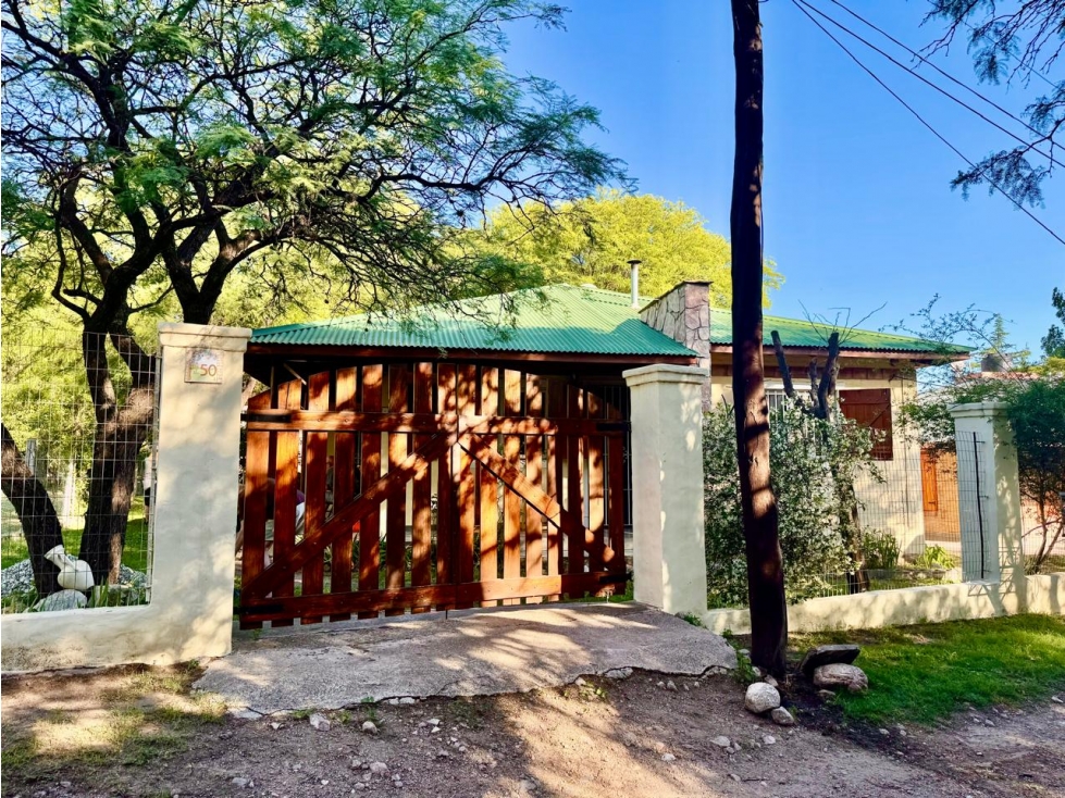 VENTA DE CASA EN B° LA BANDA - CAPILLA DEL MONTE - 4