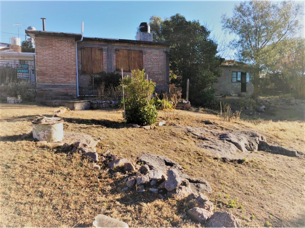 VENTA DE CASA Y SALÓN CÉNTRICO EN CAPILLA DEL MONTE-CBA - 5