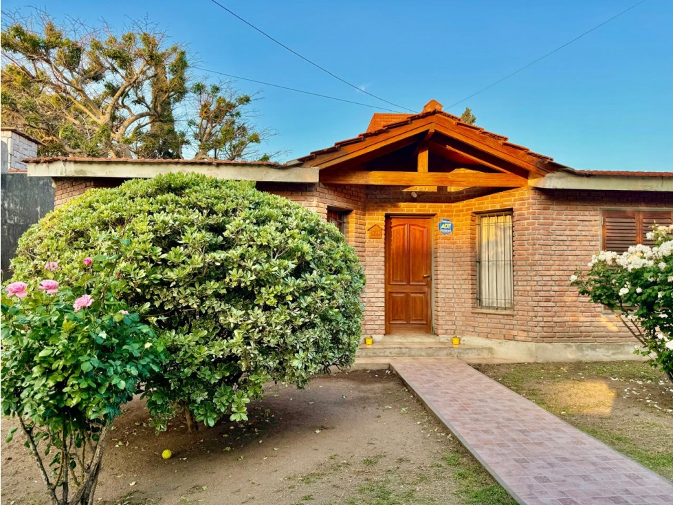 VENTA DE HERMOSA CASA EN B° SAN MARTIN- CAPILLA DEL MONTE-CBA - 6