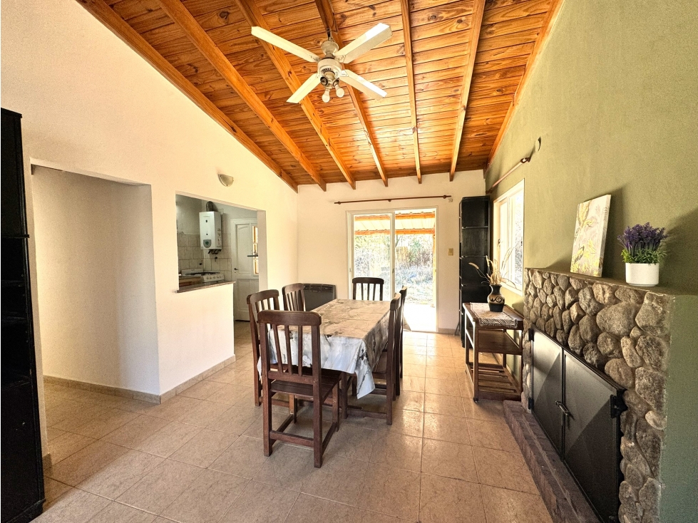 VENTA DE CASA CON IMPONENTES VISTAS EN B° LA TOMA - 4