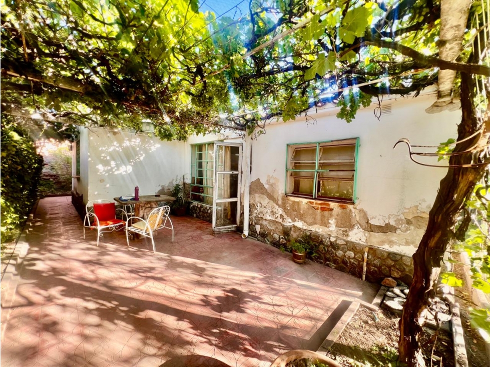 VENTA DE CASA EN EL CÉNTRO DE CAPILLA DEL MONTE -CBA - 1