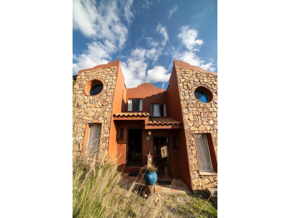 HERMOSAS CABAÑAS Y CASA EN VENTA EN CAPILLA DEL MONTE - 6