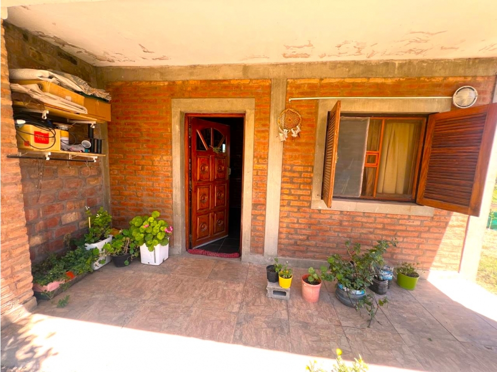VENTA DE CASA CON VISTAS AL LAGO EN AGUAS AZULES- CAPILLA DEL MONTE — foto 5