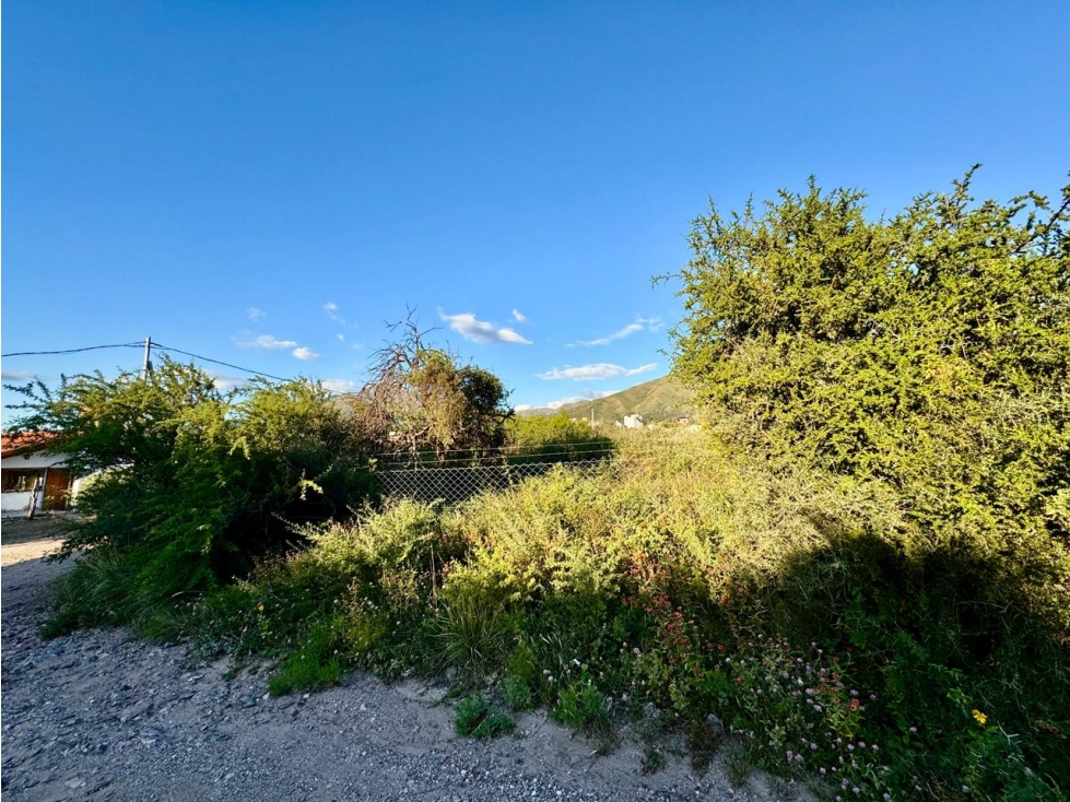 VENTA DE LOTE CON VISTAS EN B° LAS GEMELAS, CORDOBA - 4