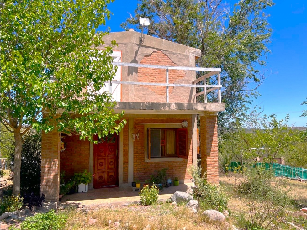 VENTA DE CASA CON VISTAS AL LAGO EN AGUAS AZULES- CAPILLA DEL MONTE — foto 3