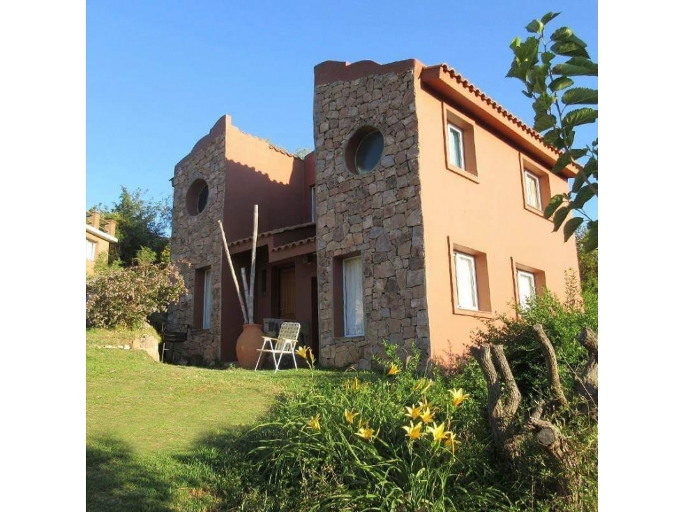 HERMOSAS CABAÑAS Y CASA EN VENTA EN CAPILLA DEL MONTE - 4