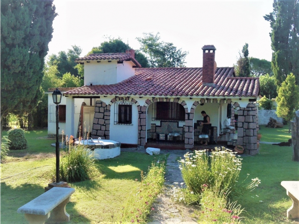 VENTA DE CASA CENTRICA EN SAN ESTEBAN - CÓRDOBA - 1