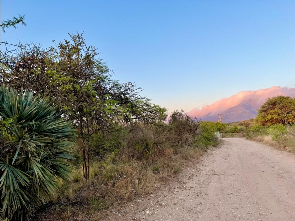 VENTA DE LOTE EN B° AGUAS AZULES- CAPILLA DEL MONTE - 4