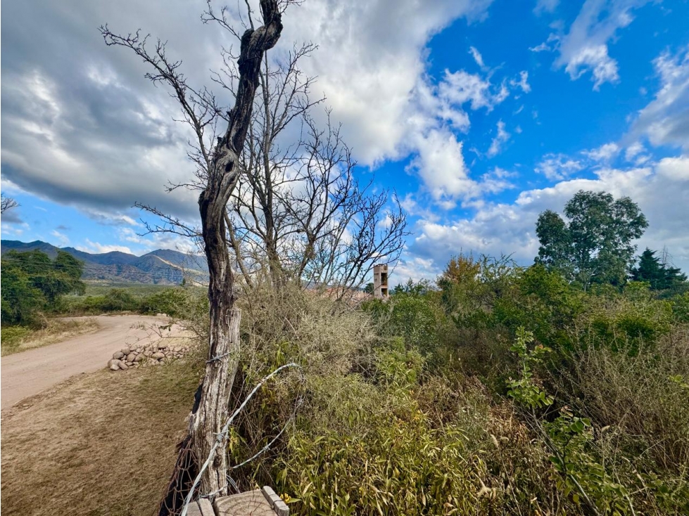 VENTA DE LOTE CON VISTAS EN QUEBRADA DE LUNA - CBA - 3