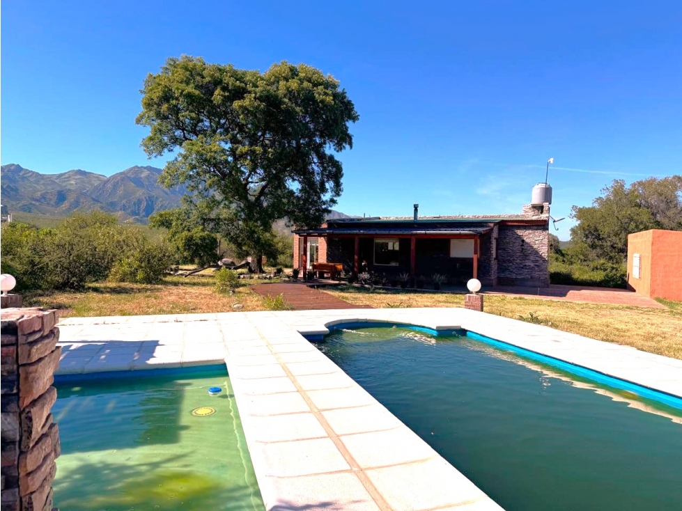 VENTA DE CASA CON PISCINA EN QUEBRADA DE LUNA- CÓRDOBA - 1