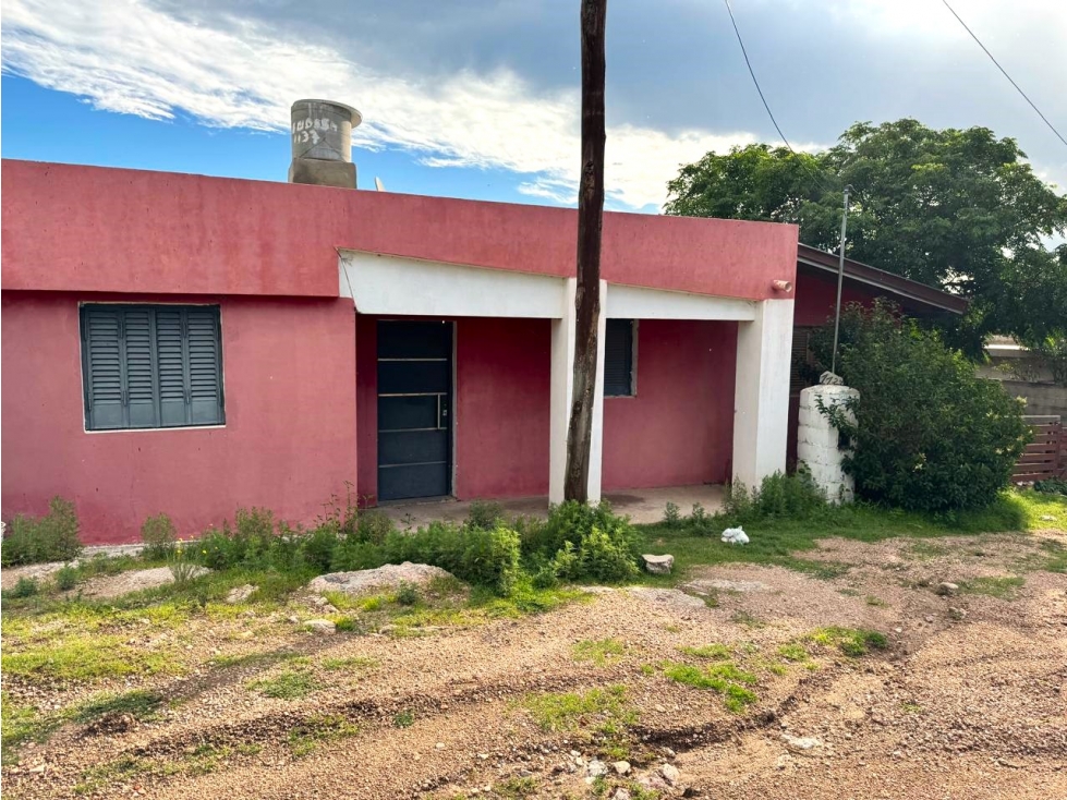 VENTA DE CASA EN BARRIO LAS FLORES - CAPILLA DEL MONTE-CBA