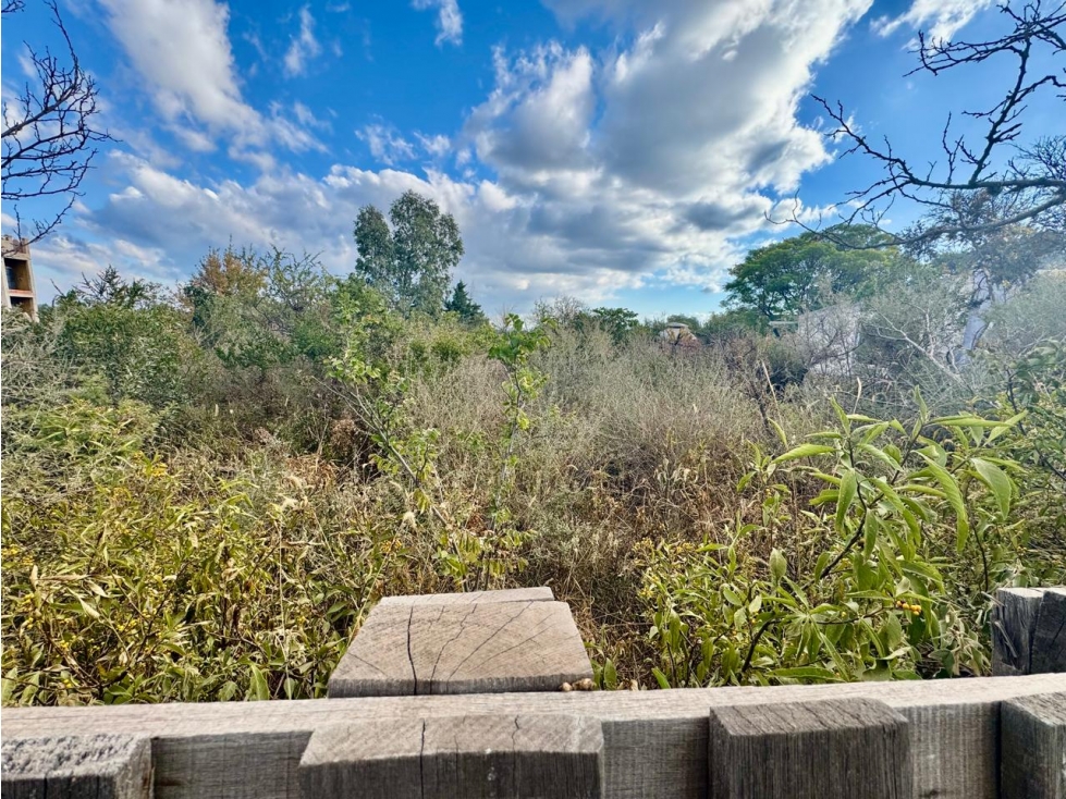 VENTA DE LOTE CON VISTAS EN QUEBRADA DE LUNA - CBA - 6