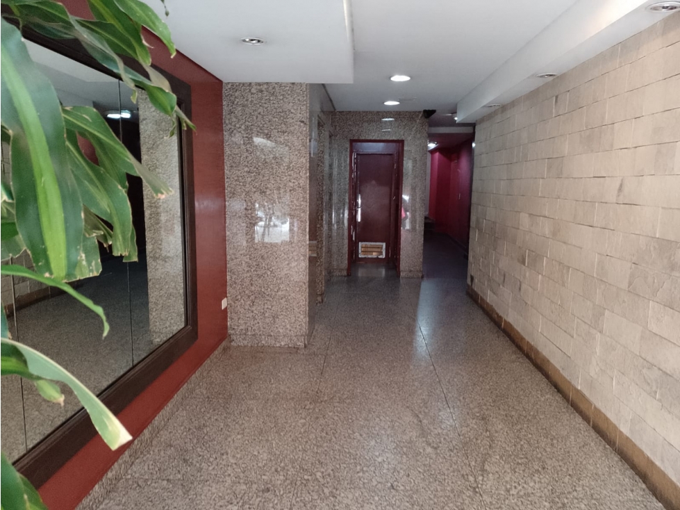 VENTA OFICINA 39 m2 Fte.V.CEVALLOS 200 - 1