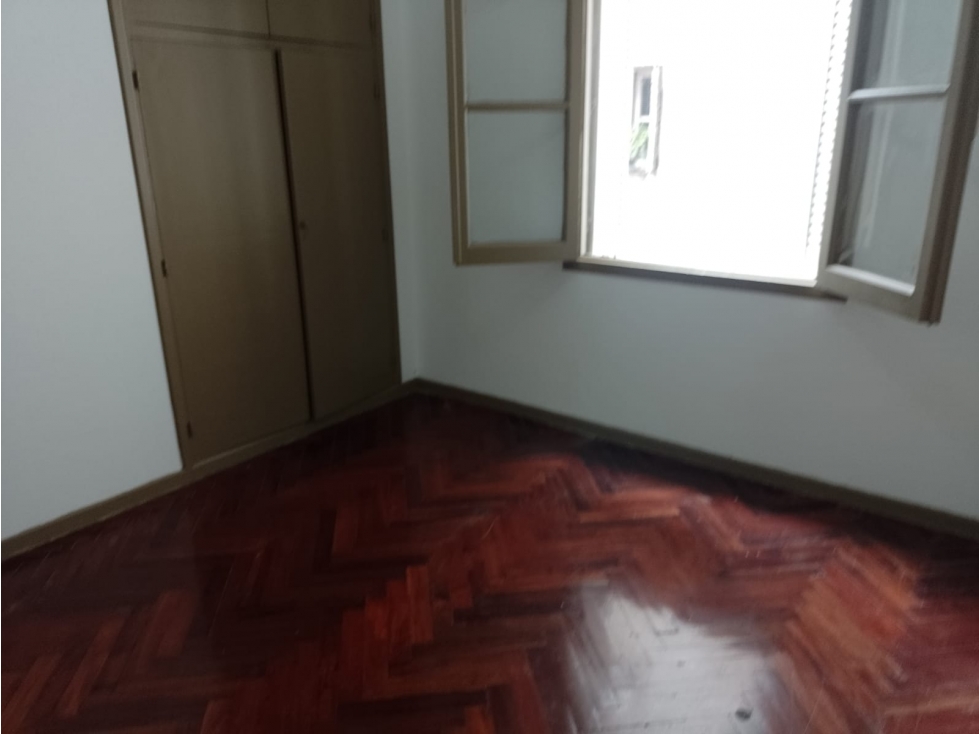 VENTA DEPTO 3 AMBIENTES C/ DEP AP/CRED. MORENO 1700 - 1