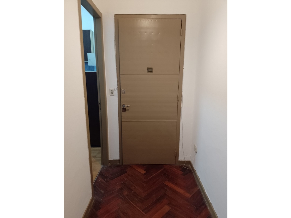 VENTA DEPTO 3 AMBIENTES C/ DEP AP/CRED. MORENO 1700 - 2