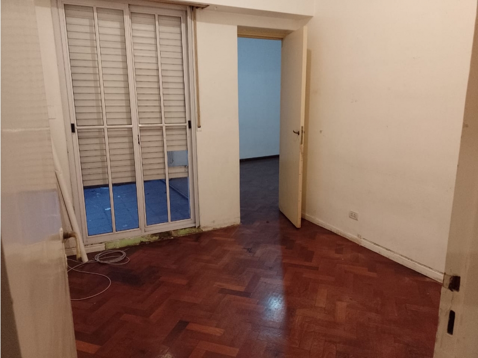 VENTA DEPTO. ONCE 4 AMB. SARMIENTO 2800 - 3