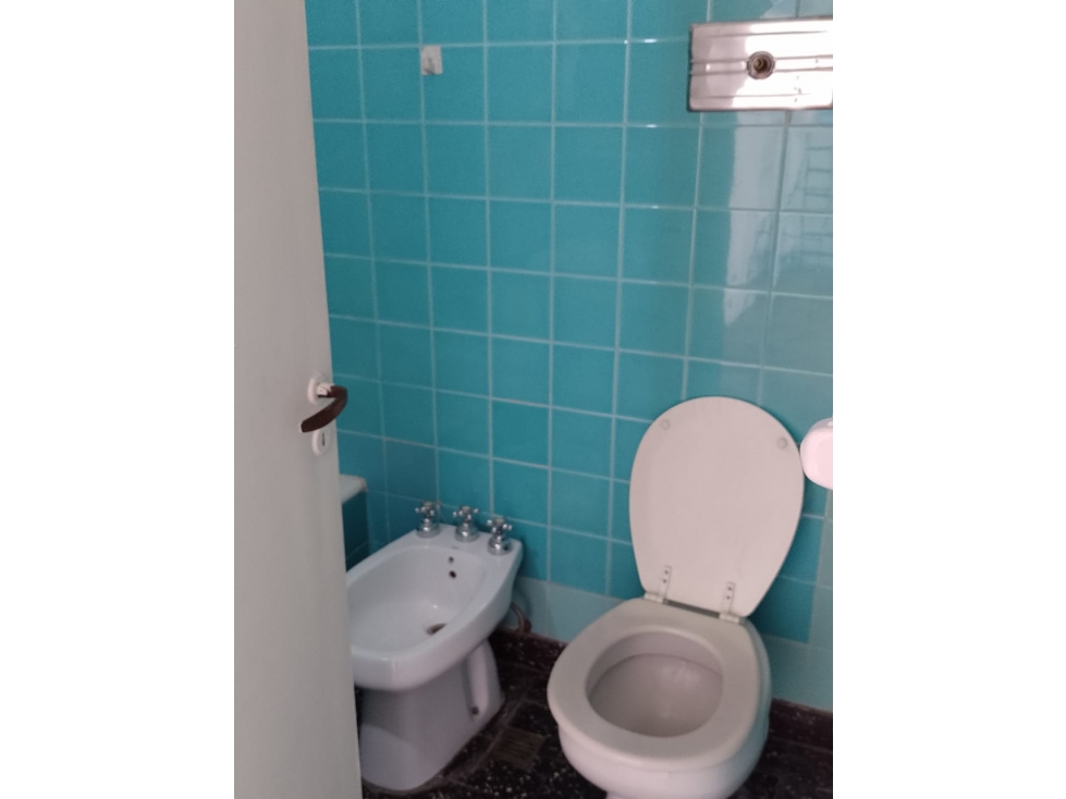 VENTA DEPTO 2 AMB AL FRENTE C/BALCON ENTRE RIOS 200 — foto 2