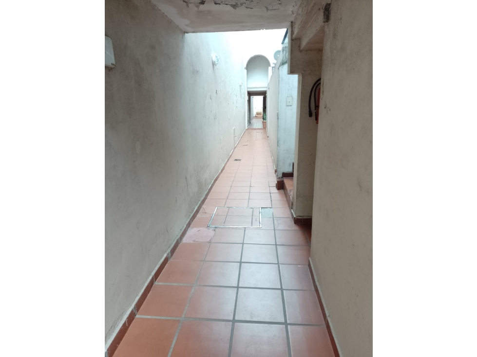 VENTA PH CON PATIO 3 AMBIENTES MORENO 2600 - 2