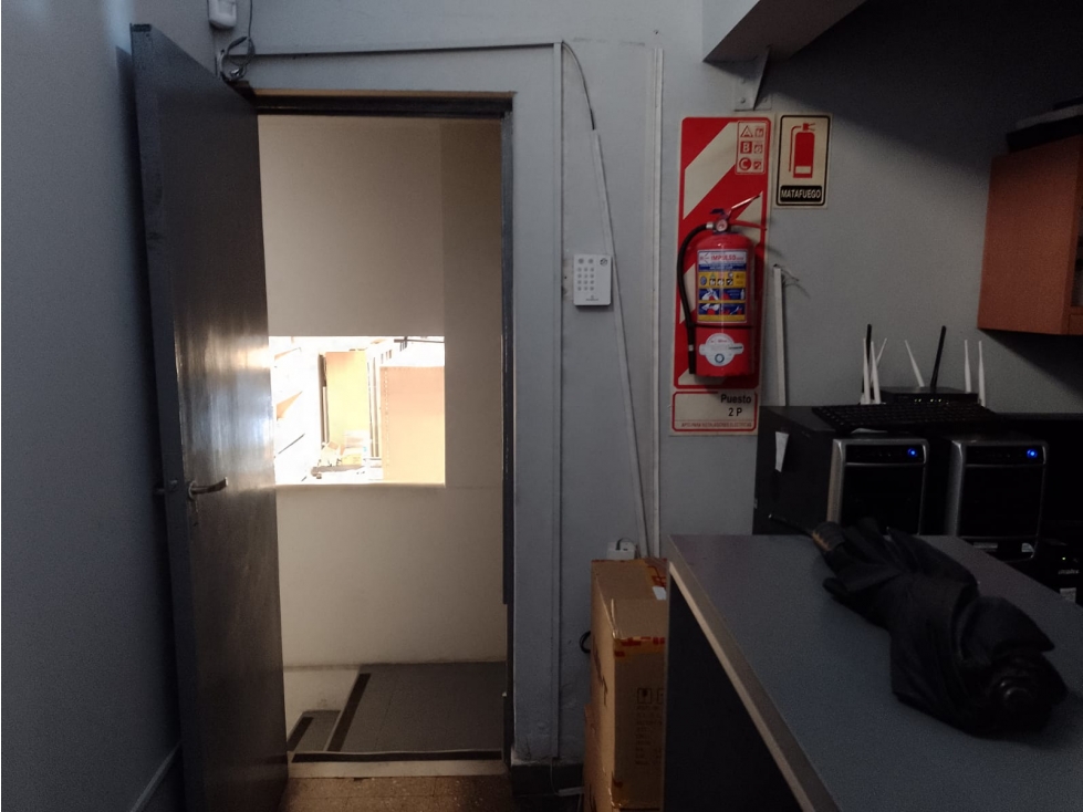 VENTA LOCAL CENTRO INSTALADO IMPECABLE !PARANA 100 - 4