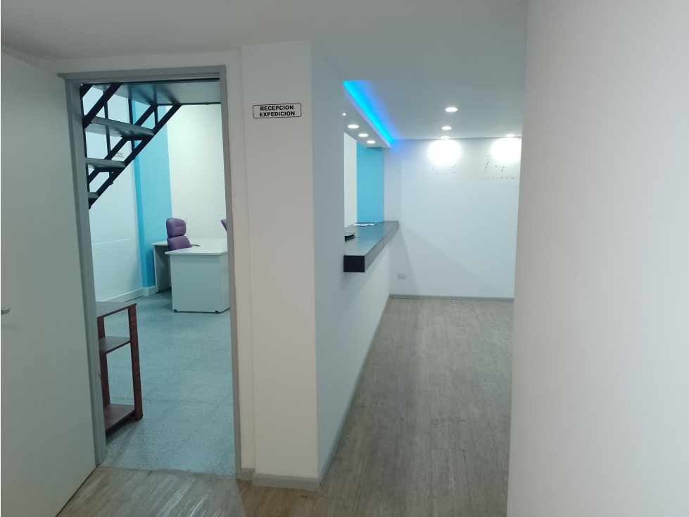 VENTA OFICINA EN 2 PLANTAS CALLAO 400 CENTRO - 2