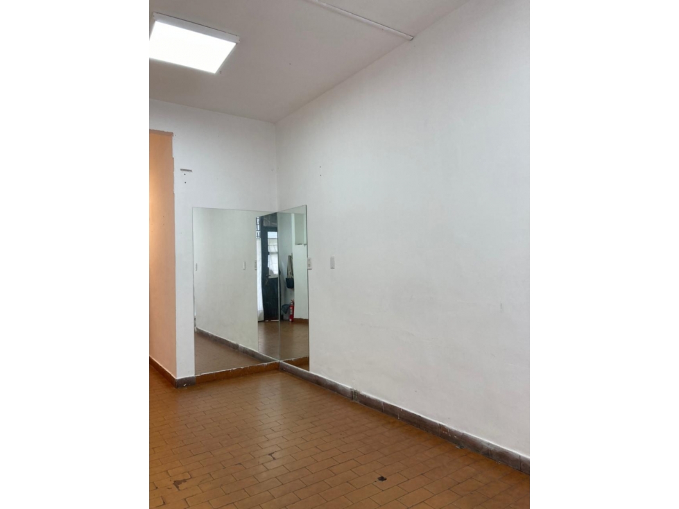 ALQUILER LOCAL COMERCIAL.JEAN JAURES AL 300 - 2