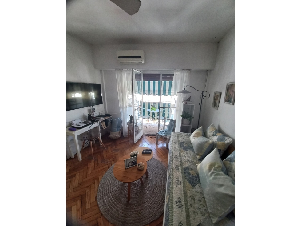 VENTA 1 AMBIENTE AL FRENTE CON BALCON.J JAURES AL 1100 - 2