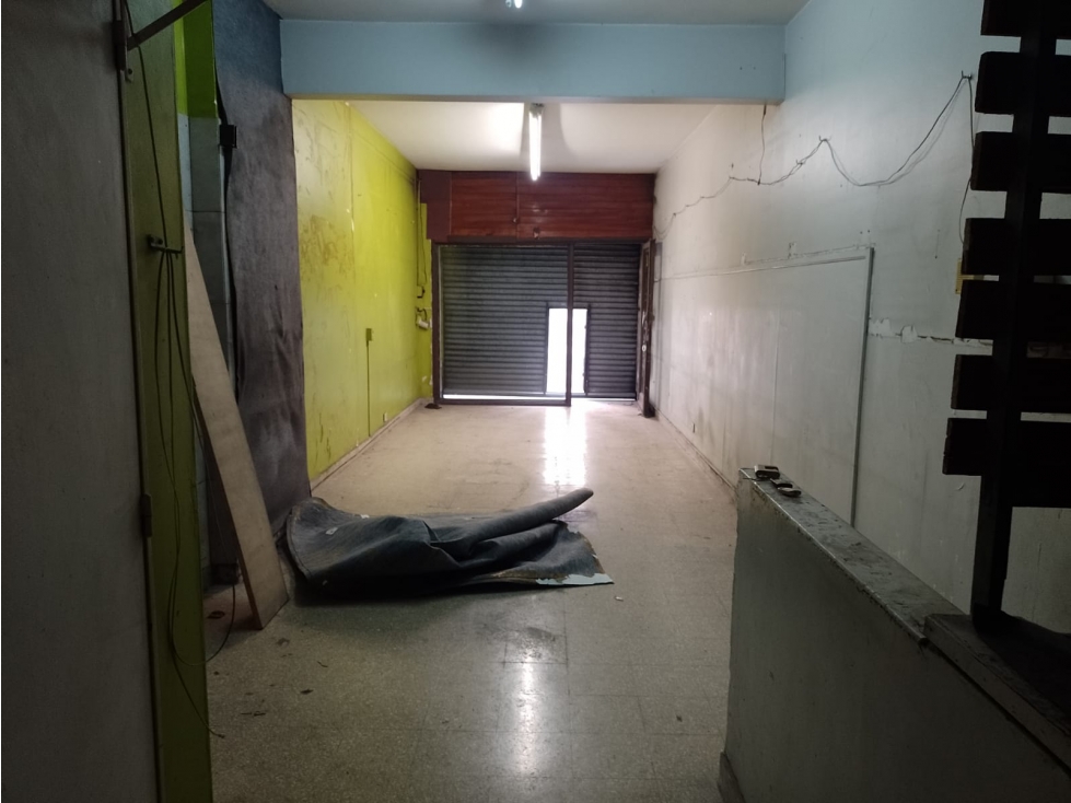 BARRIO NORTE LOCAL EN VENTA LIBERTAD 800 - 5