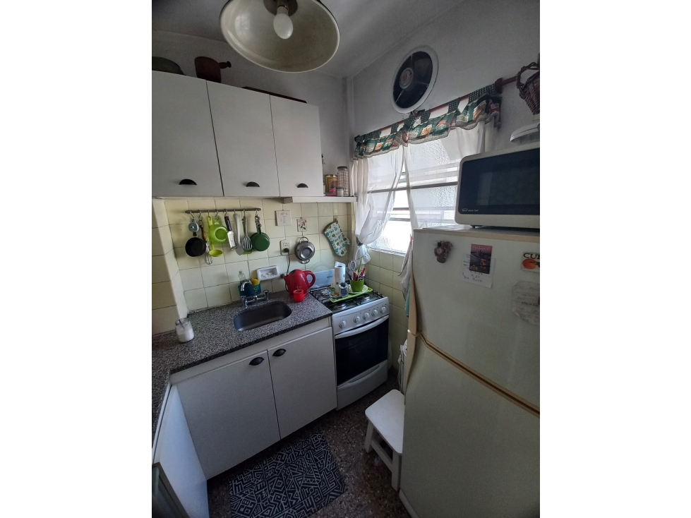 VENTA 1 AMBIENTE AL FRENTE CON BALCON.J JAURES AL 1100 - 6
