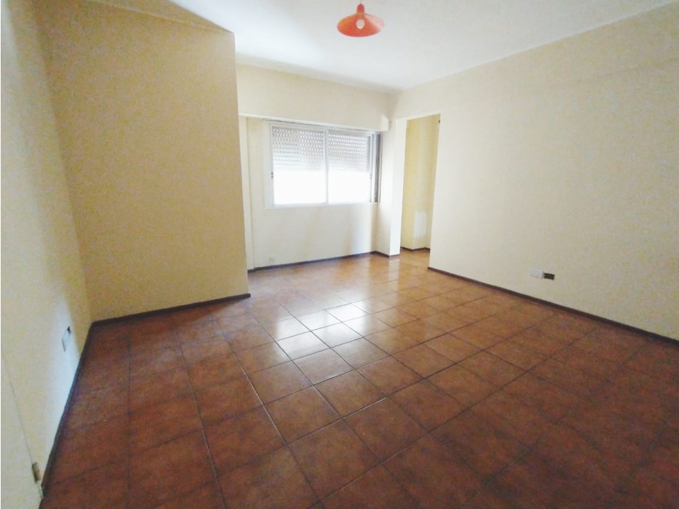VENTA DEPARTAMENTO DE 2 AMB. ZONA COMERCIAL APTO CREDITO - 1
