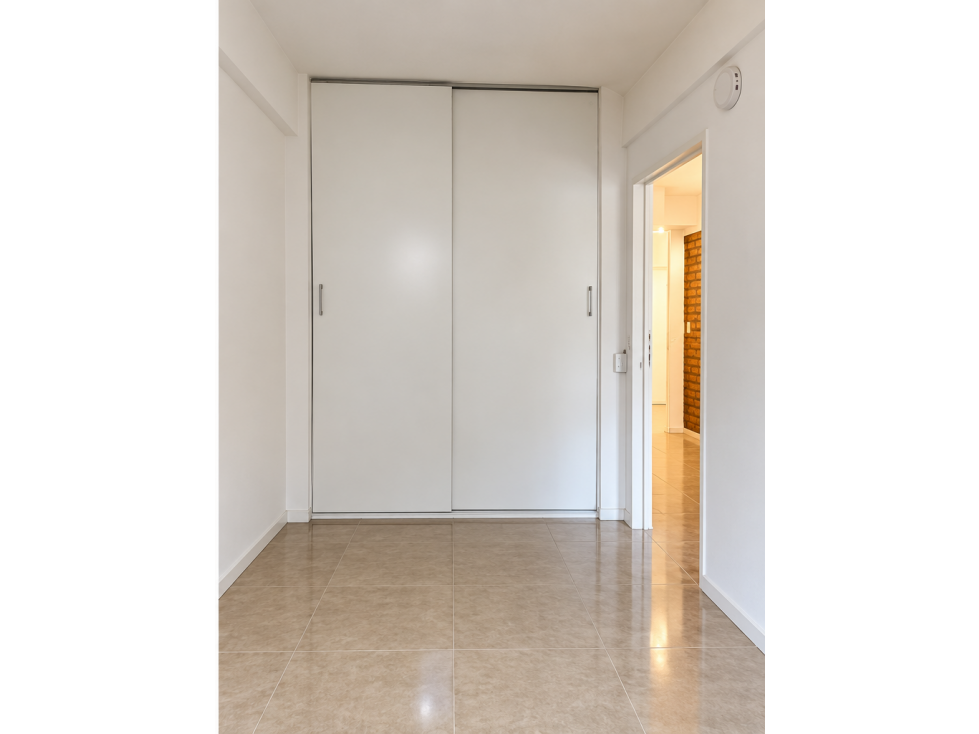 SEMIPISO 2 AMBIENTES AL FRENTE CON BALCÓN CON RENTA — foto 5