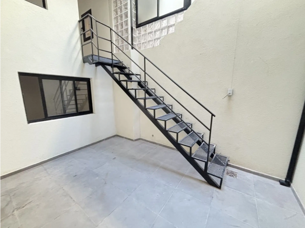 PH 4 AMBIENTES - VILLA CRESPO- PATIO- A NUEVO - 3