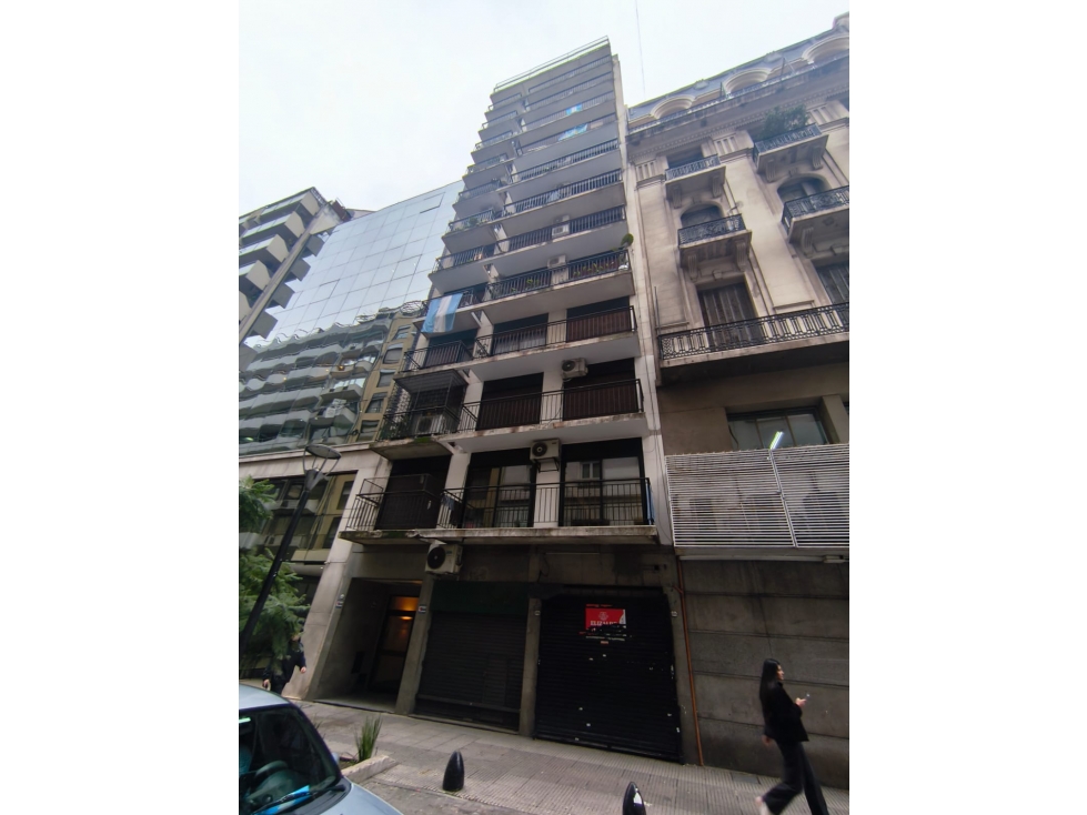 Retiro: 2 ambientes amplios a pasos de Av. Santa Fe - 1