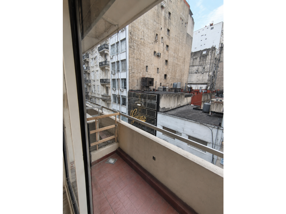 Alquiler de departamento amoblado con balcón al frente - 1