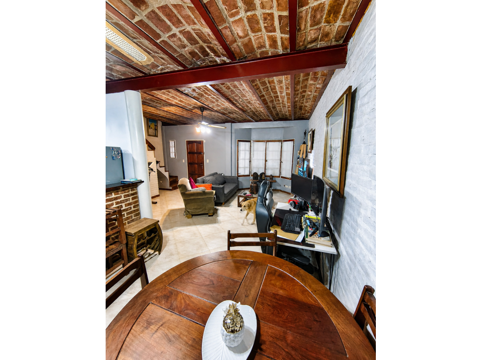 Casa con parque, parrilla y gran espacio para vivi - 5