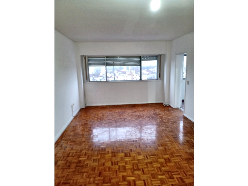 4 ambientes con cochera, balcón cerrado y vista abierta - 2