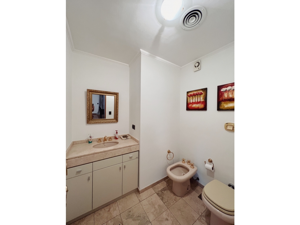 Importante departamento en Venta Plaza Pringles — foto 4