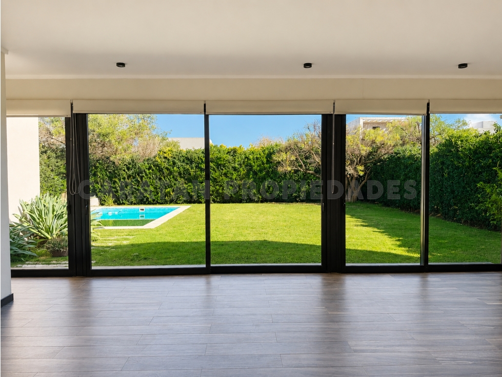 Casa en VENTA - Barrio San Sebastian - 3