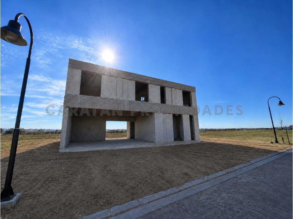 Casa en construcción - Funes Lakes - 2