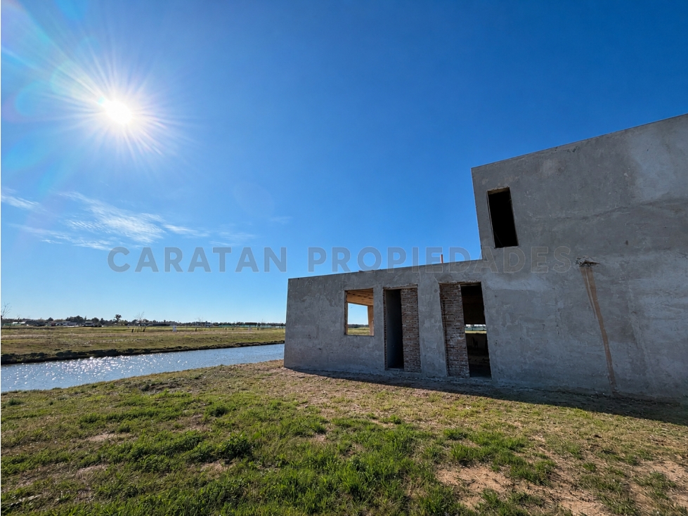 Casa en construcción - Funes Lakes - 4