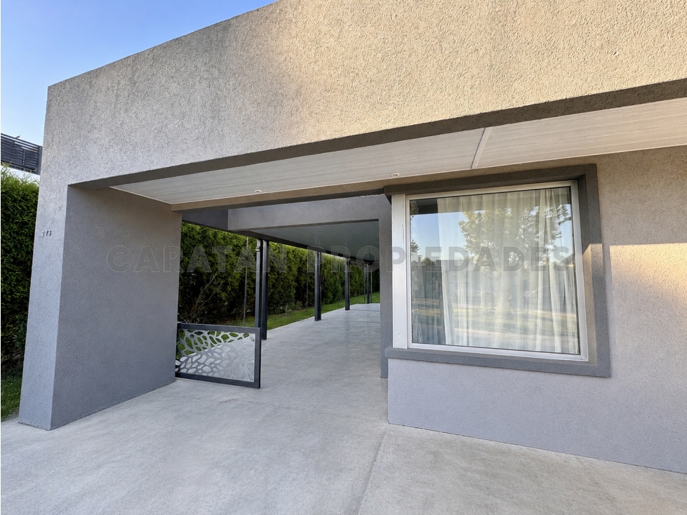 Venta - Casa en Puerto Roldan - 4