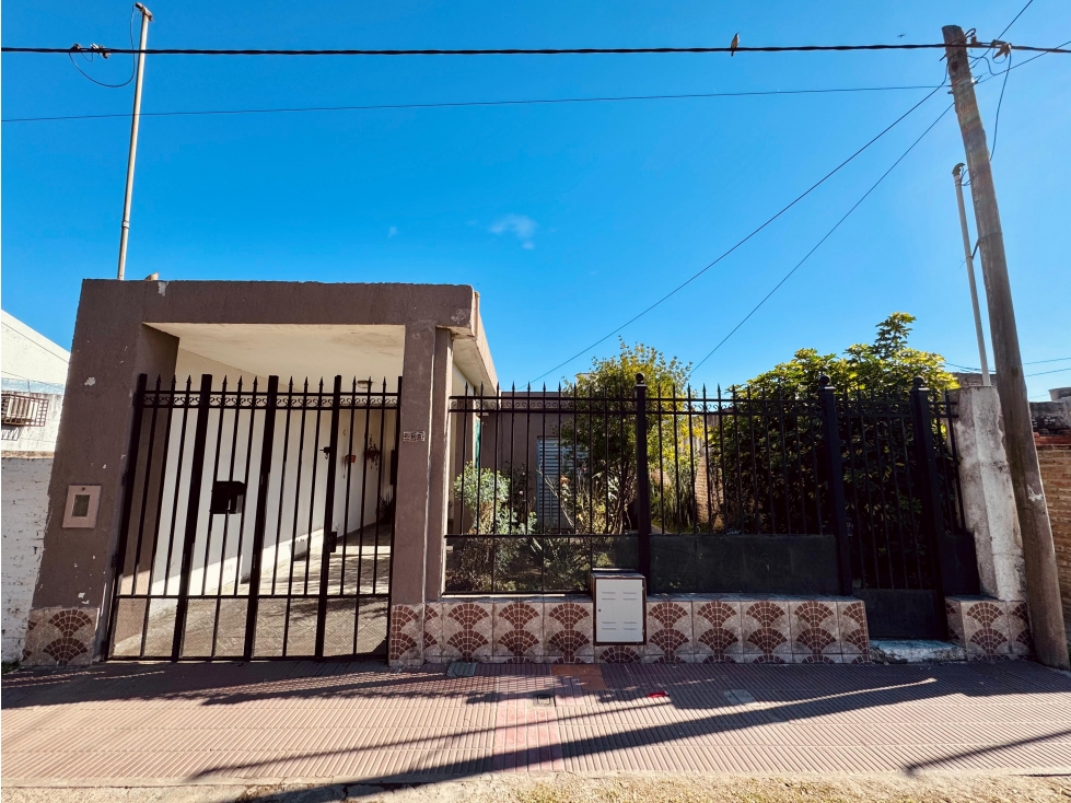 VENTA CASA 2 DORMITORIOS - 1