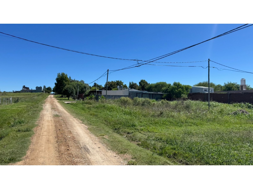 Lote en Esquina en Sauce Montrull. - 1
