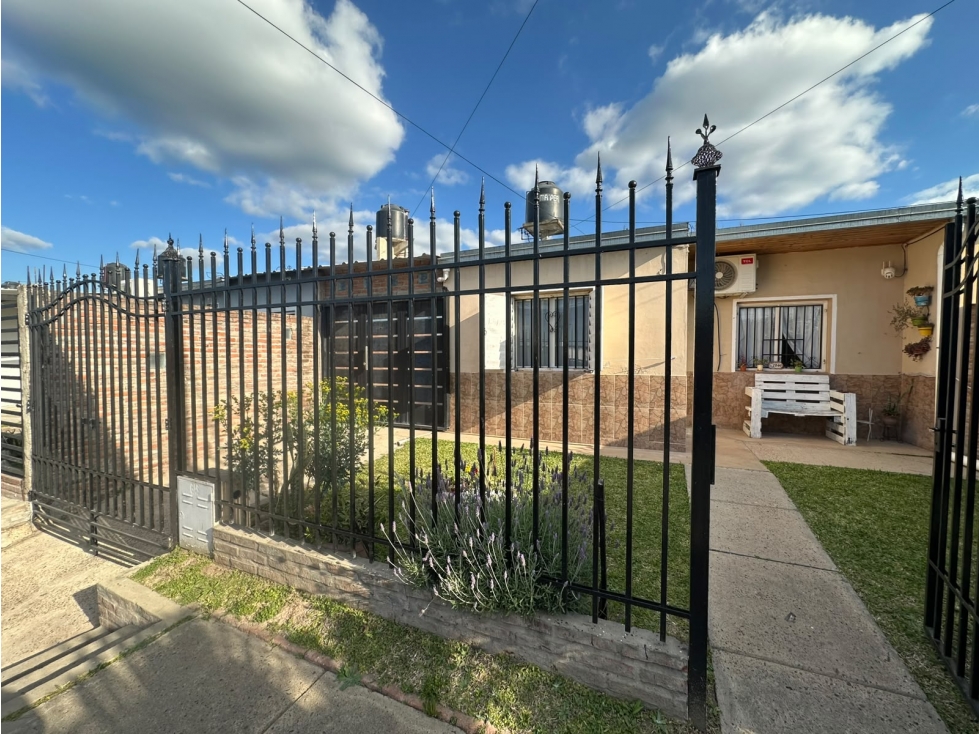 Casa en venta en Colonia Avellaneda - 2