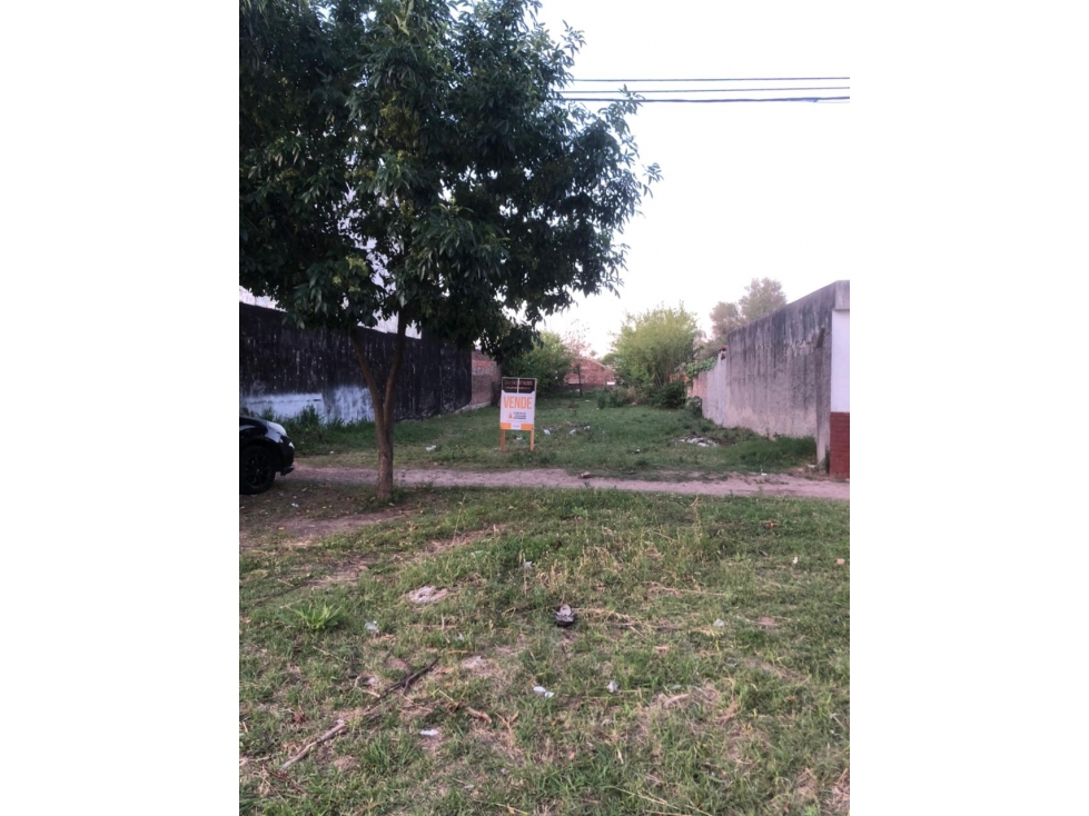 EN VENTA HERMOSO LOTE EN CALLE PARACAO - 2