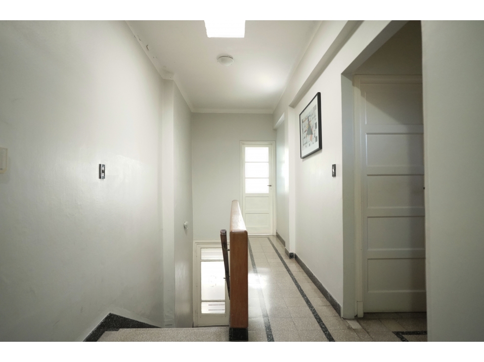 EN VENTA CASA PLANTA ALTA CALLE ALEM 3 DORMITORIOS - 5