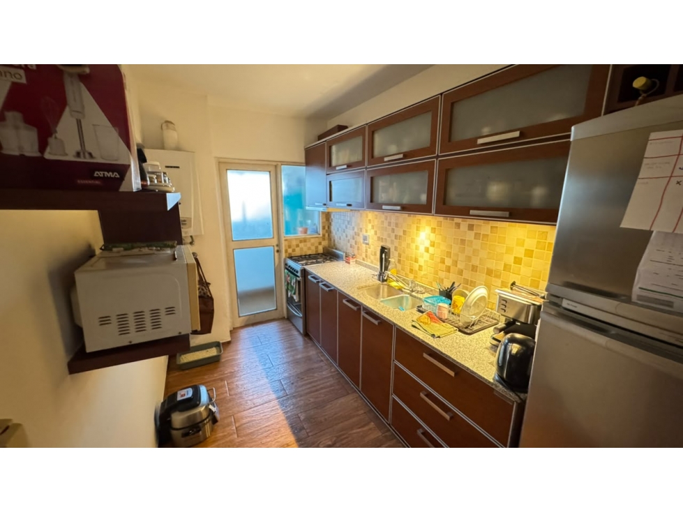 Venta departamento 3 dormitorios con cochera. calle 25 de Mayo - 2