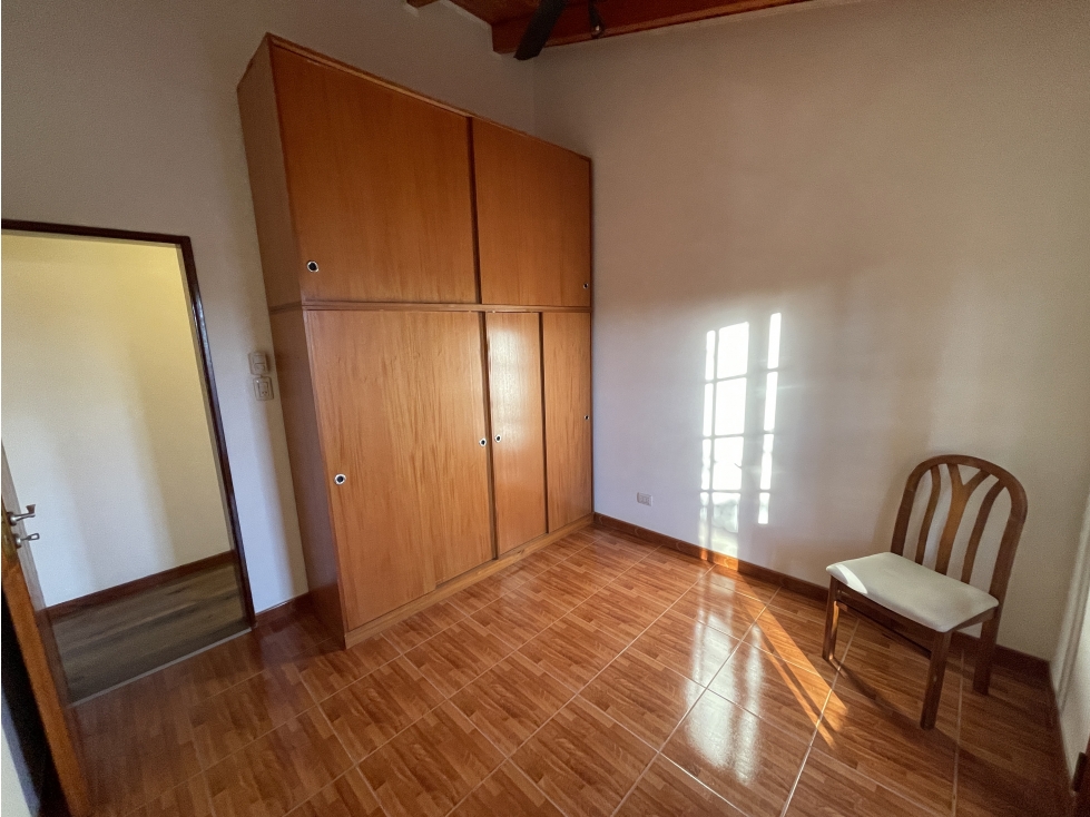 ALQUILER PLANTA ALTA PARA OFICINAS O CONSULTORIOS - 2