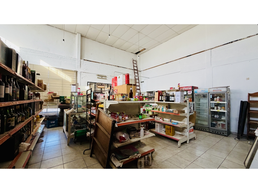 VENTA LOCAL COMERCIAL + CASA! - 2